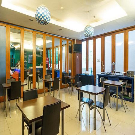 Reddoorz Plus At Blue Pacific Blok M Джакарта Экстерьер фото
